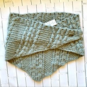 New! ROXY Showtimes Scarf, Grey Knit